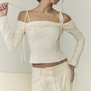 sthr City Girl Cream Wool Silk Long Sleeve Off Shoulder Top